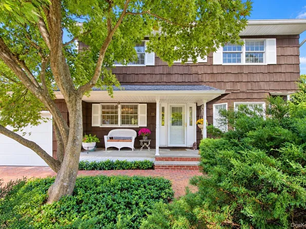 15 Sea Ridge Court, Huntington, NY 11743
