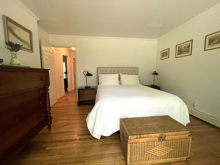 9 Albertines Ln — Photo 18