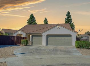 1107 Cabanel Ln, Patterson, CA 95363