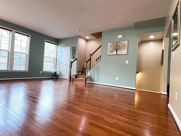 1604 Sebring Ct — Photo 15