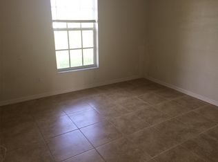 725 Fargo Dr, Fort Myers, FL 33913