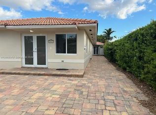 3165 SW 26th St #2, Miami, FL 33133