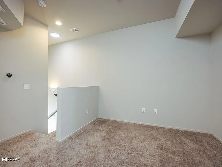 848 E Park Modern Dr — Photo 13