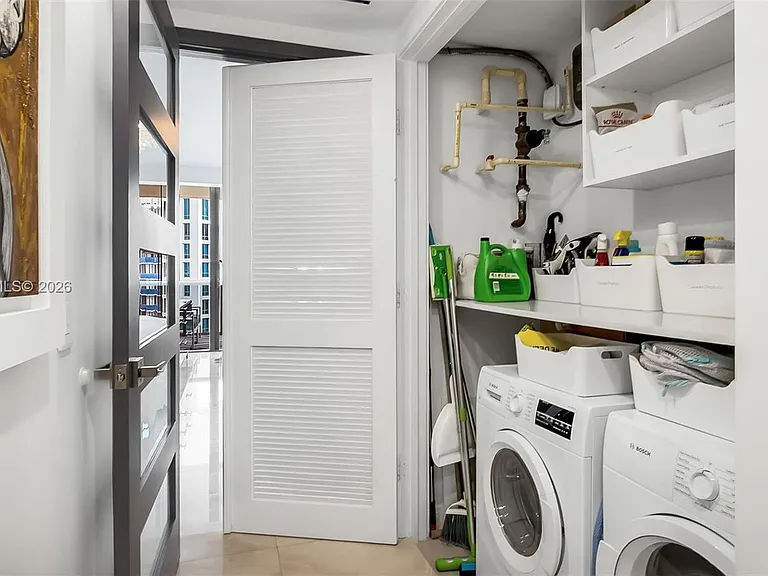 5875 Collins Ave #1807 — Photo 40