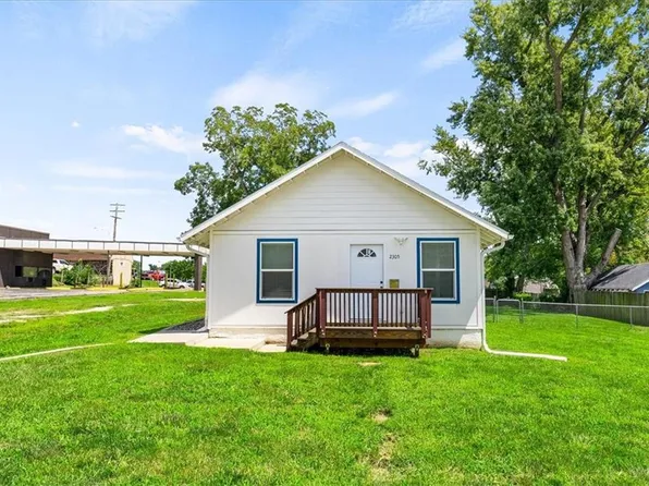 2305 S Norwood Ave, Independence, MO 64052