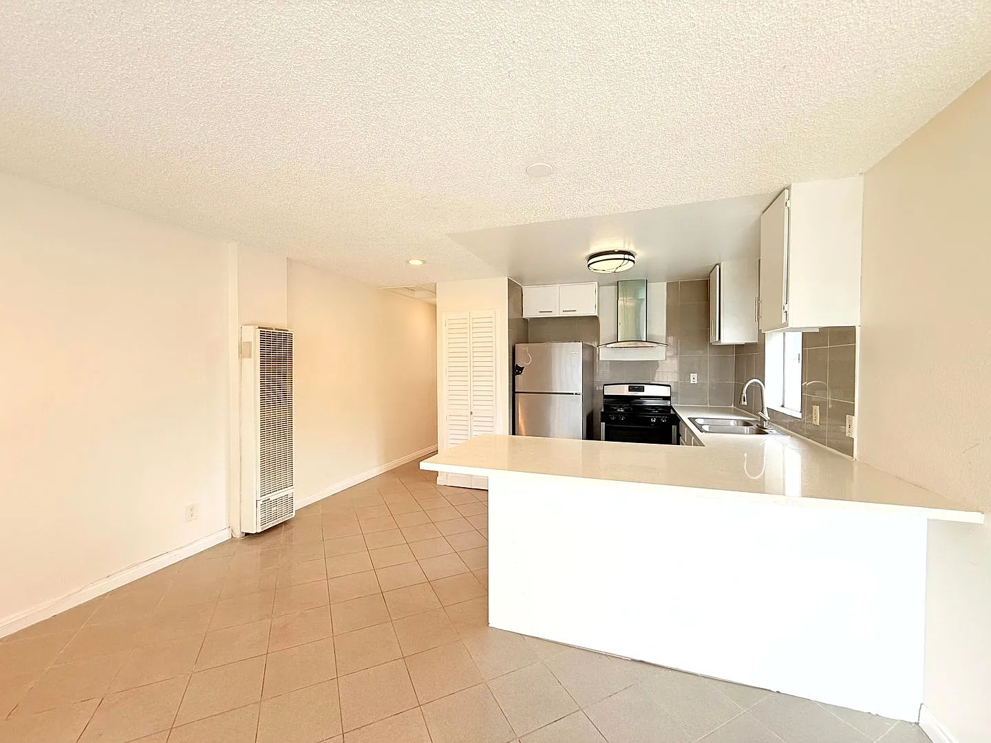 5440 - 5442 Lemon Grove Av — Photo 2