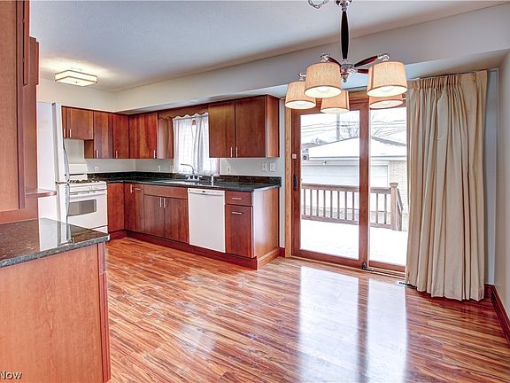 2nd image of 14398 Sheldon Rd