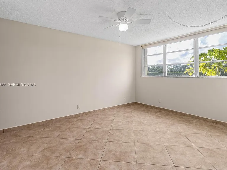 9820 S Hollybrook Lake Dr #106 — Photo 11