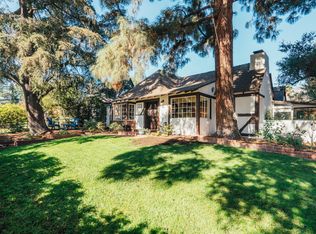 2091 Queensberry Rd, Pasadena, CA 91104