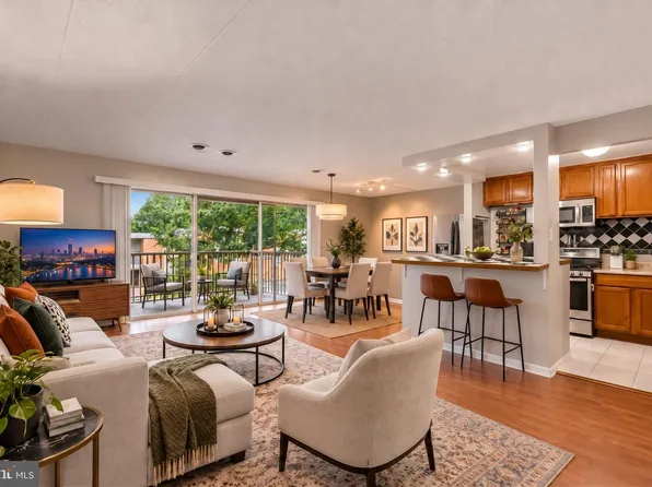 2638 Fort Farnsworth Rd #118, Alexandria, VA 22303