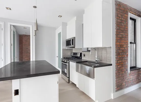 Rented by REAL New York | media 6