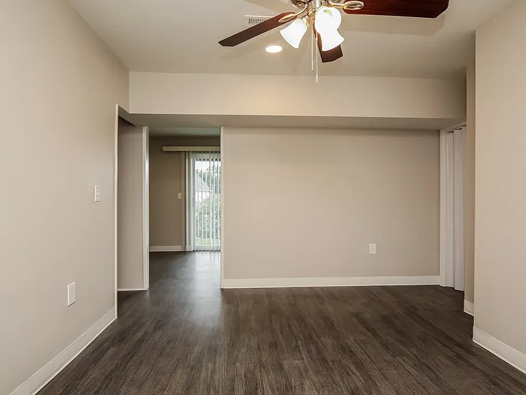 1418 Christina Hayes Ln — Photo 9