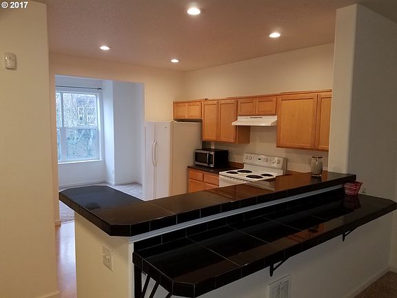 2nd image of 234 NE 76th Ave