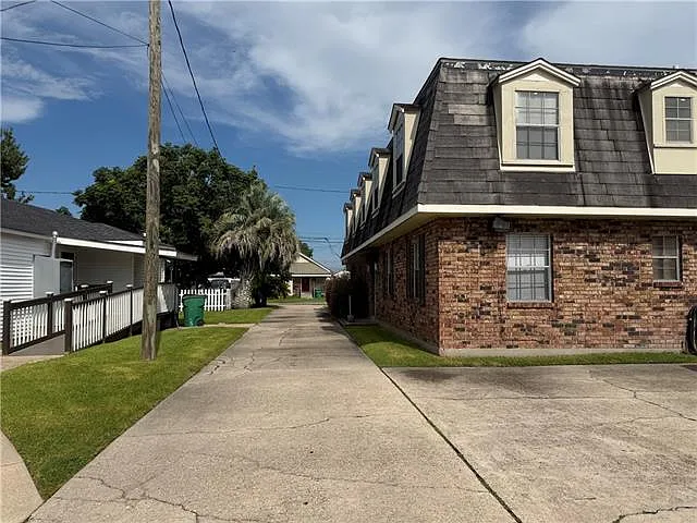 812 Urbandale St #C — Photo 13