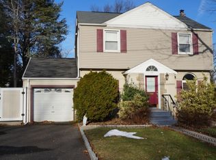 77 Stelling Ave, Maywood, NJ 07607