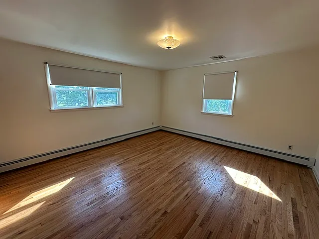 335 E Main St — Photo 14