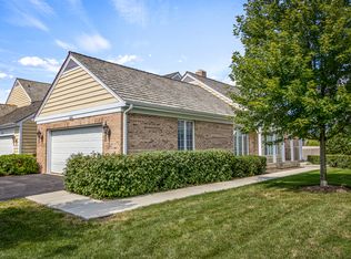 1306 Shire Cir #3, Inverness, IL 60067