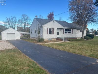 2242 Napoleon Rd, Fremont, OH, 43420
