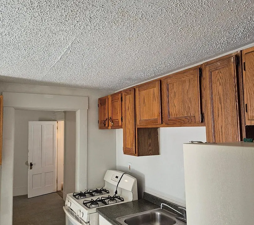 453 Maple St