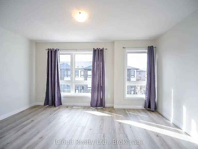 720 Grey St #58 — Photo 17