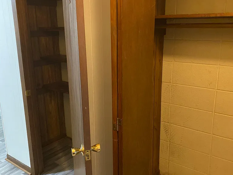 740 E 1st North St #8 — Photo 6