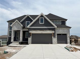 17183 S Laurelwood St, Olathe, KS 66062