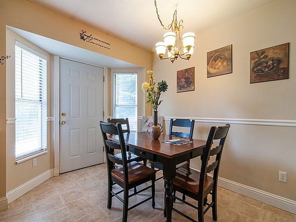 4th image of 3507 S Garden Gate Dr