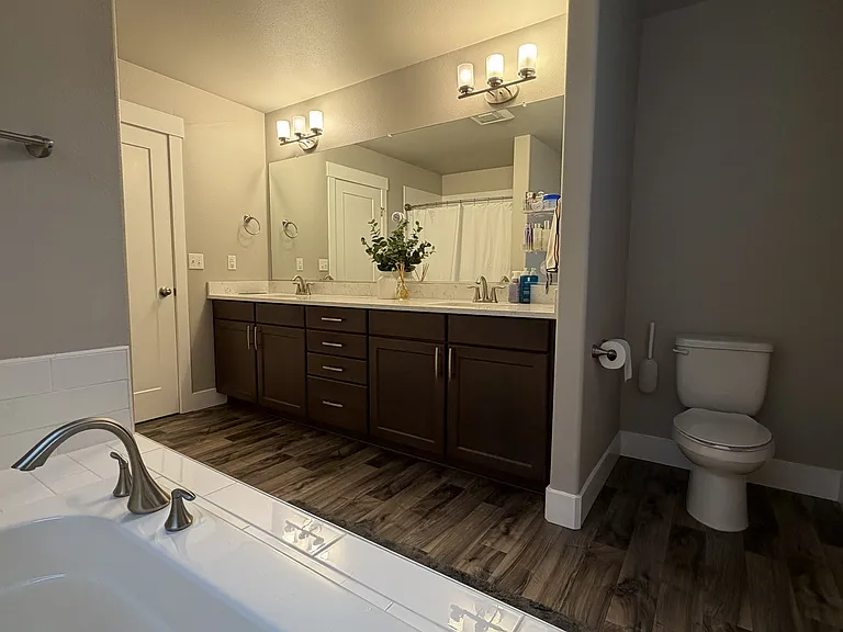 13475 Charmley Cir — Photo 22
