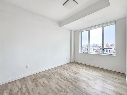 Rented by Modern Spaces | media 12