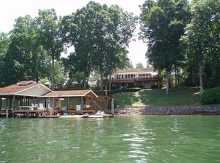 750 Dodee Ln, Union Hall, VA 24176