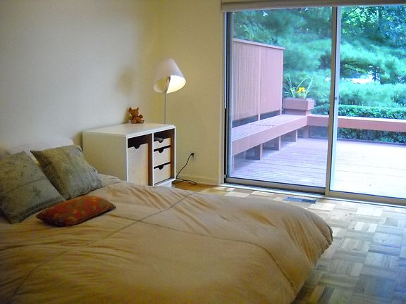 1st Floor Guest Suite 