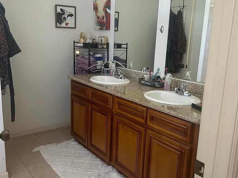 4347 Oak Ridge Dr #A — Photo 2