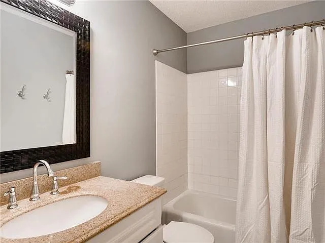 2800 Hamline Ave N #211 — Photo 13