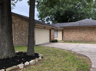 16782 Gleneagle Dr N, Conroe, TX 77385