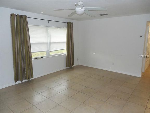 4th image of 4873 Magnolia Ave