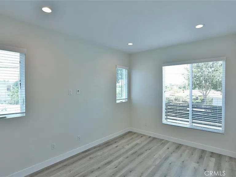 7524 Purdy Ave — Photo 13