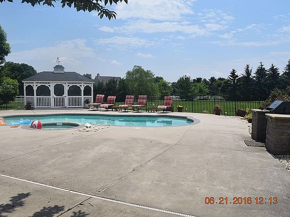 spa built in bbq
