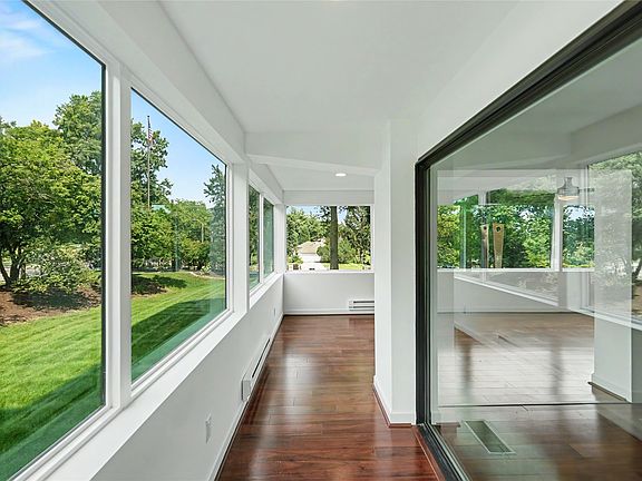 5th image of 3131 Fleur Dr #208&206