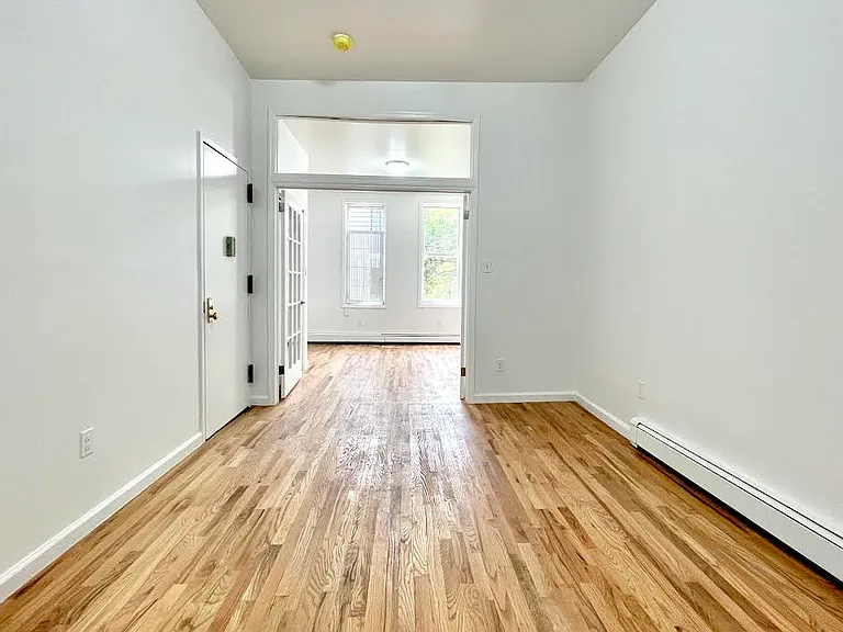 206 Irving Ave #2R — Photo 7