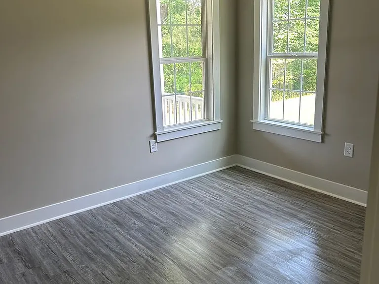 100 Nora Ln — Photo 16