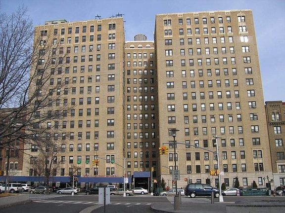 2nd image of 135 Eastern Pkwy APT 5A