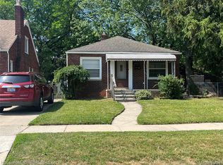 14722 Lydia Ave, Eastpointe, MI 48021