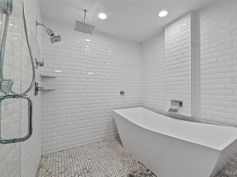 16276 Kirkshire Ave — Photo 23