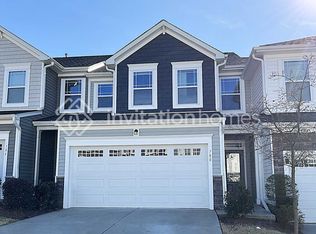 780 Amarra Dr, Fuquay Varina, NC 27526