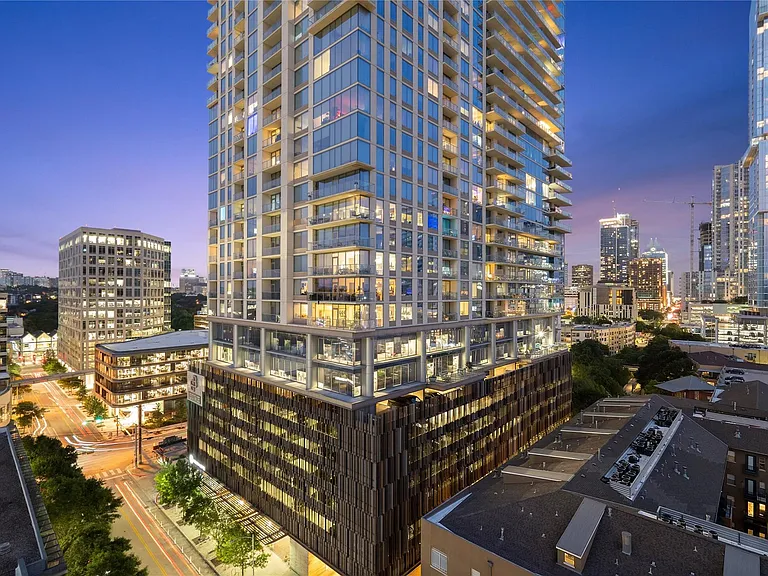 300 Bowie St #1301 — Photo 3