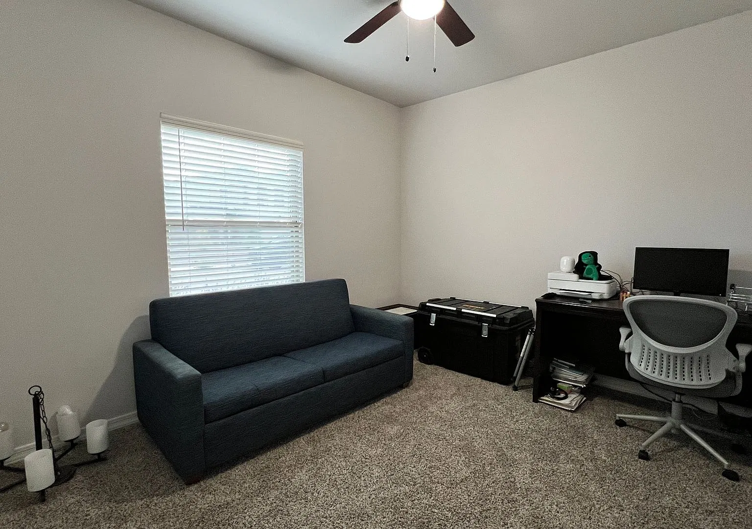 Spacious 4-Bedroom Home with Open Floor Plan & Ample Storage! — Photo 4