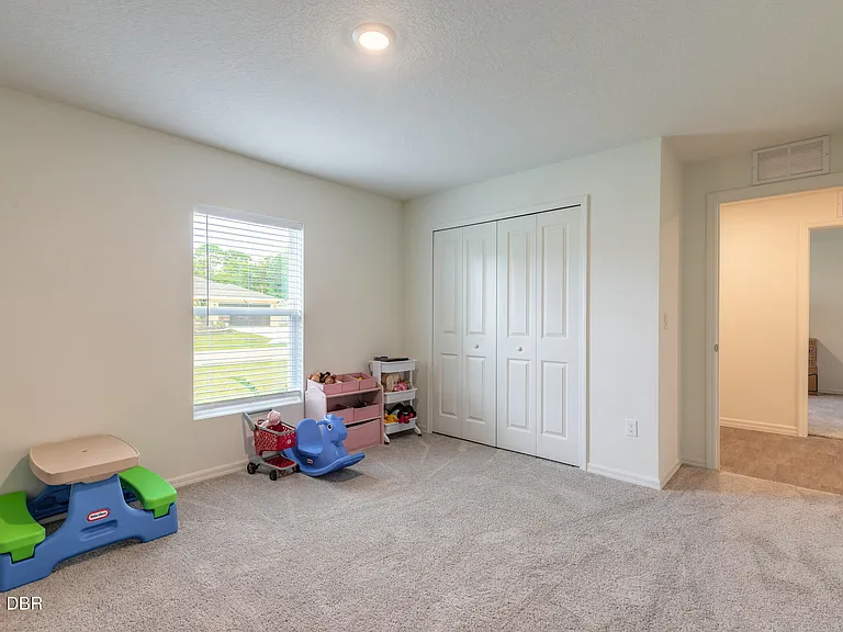 11 Ruth Dr — Photo 16