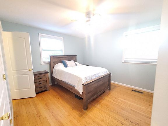 5th image of 2703 Newkirk Ave