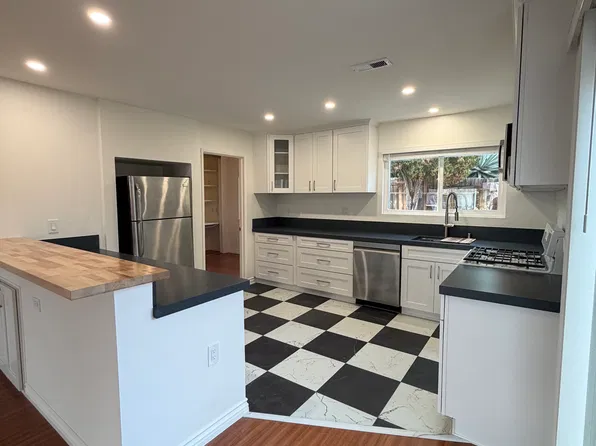 4550 Sunrise Rdg, Oceanside, CA 92056