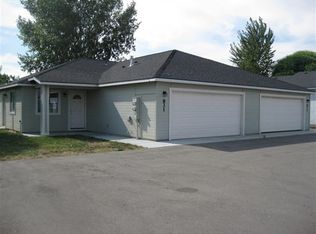 831-833 S Chicago Ave, Nampa, ID 83686
